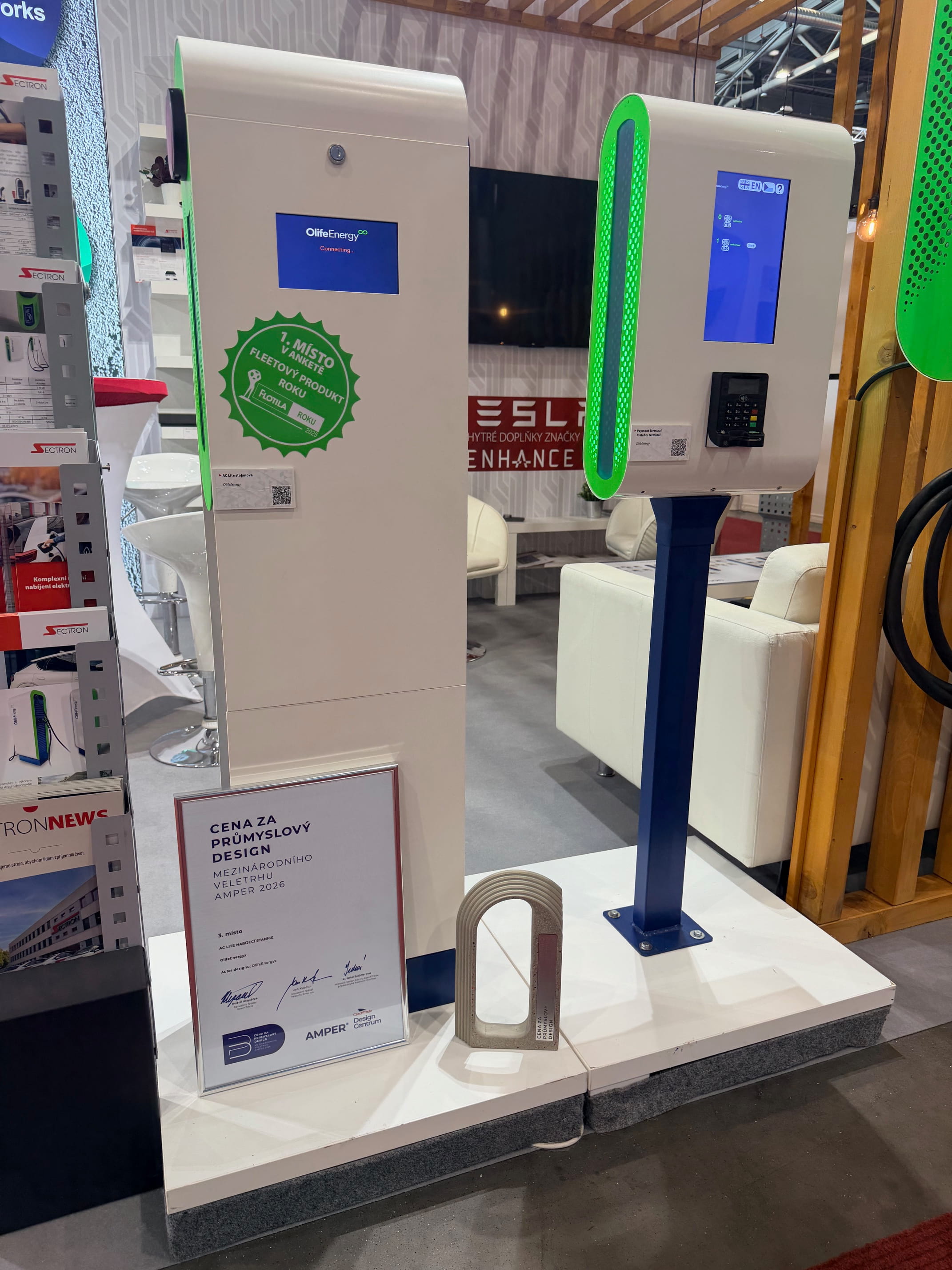 Z targów AMPER wracamy z nagrodą za wzornictwo przemysłowe