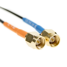 Anténa GSM/UMTS/LTE/GPS/GLONASS samolepicí R40, 2x RG174/10cm/SMA(m), 2x Cable Ext. SMA f/m .195/2m