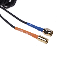 Anténa GSM/GPS samolepicí R30, SMB(f)/SMA(m), 2x koax pro kolová vozidla SC-174/5m