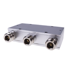 Rozbočovač 800-2500MHz 3/1