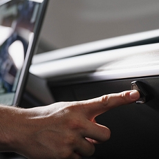 S3XY Buttons Gen2, 4 buttons, Commander, cable Model 3/Y 2021-2025, Highland Model 3